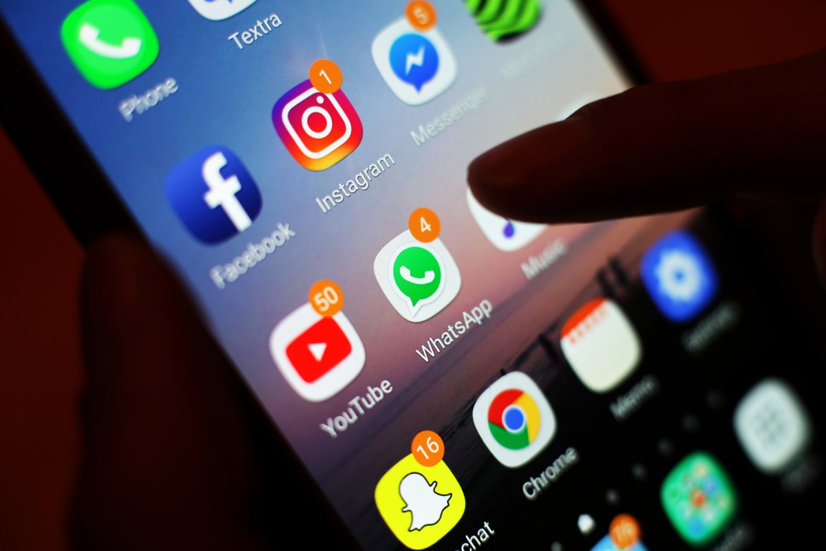 Peers vote again on under-16s social media ban as new warning issued to government
